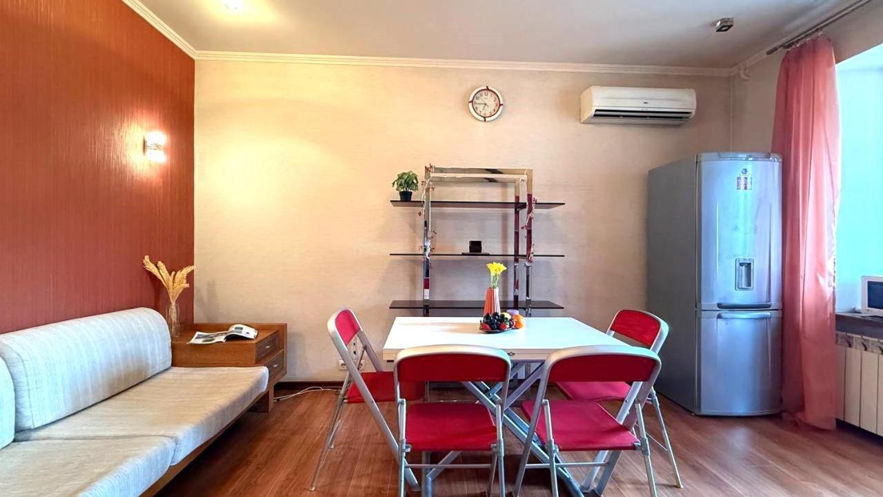 Appartement Mironositskaya 75 à Kharkiv Extérieur photo