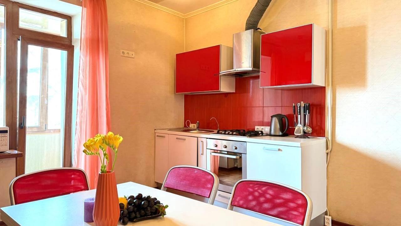 Appartement Mironositskaya 75 à Kharkiv Extérieur photo